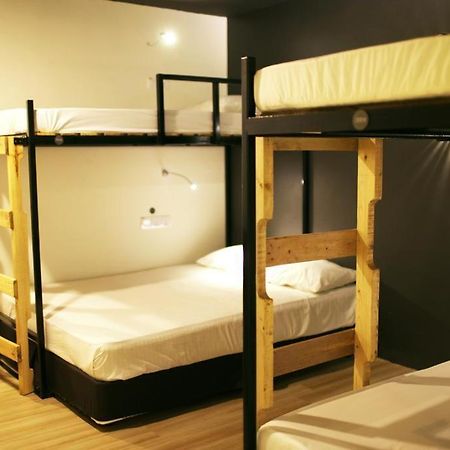 Revopackers Beds And Bunks Hostel Κουάλα Λουμπούρ Εξωτερικό φωτογραφία