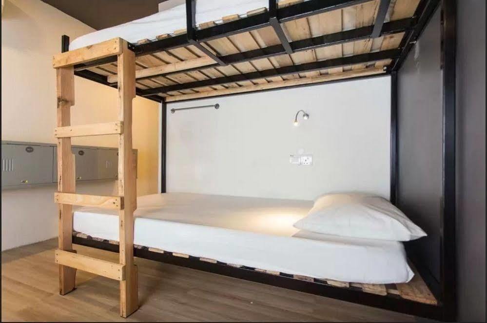 Revopackers Beds And Bunks Hostel Κουάλα Λουμπούρ Εξωτερικό φωτογραφία
